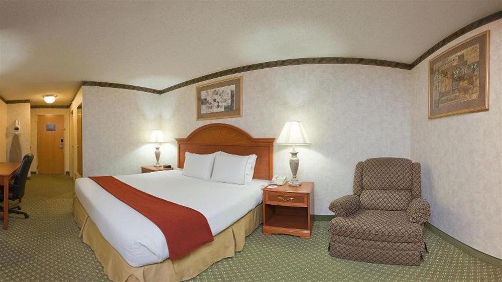 Holiday Inn Express Hotel & Suites Grove City, An Ihg Hotel Екстер'єр фото